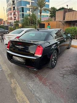کرایسلەر 300